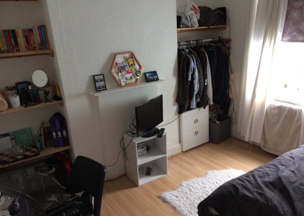 bedroom ground back